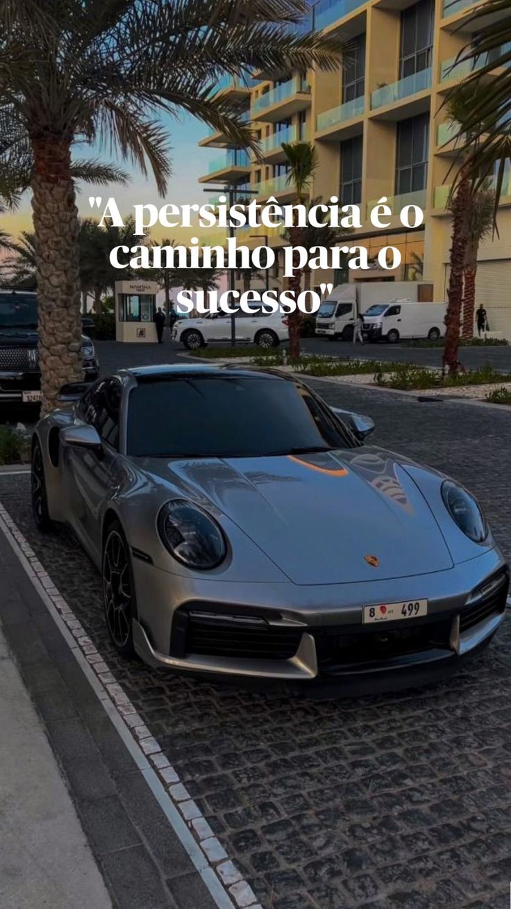 Vídeo lifestyle do pack — carro esportivo